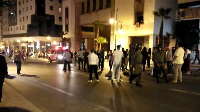 برلماني: أمن طنجة استعان بالشمكارة لتفريق المحتجين وعنف النساء والأطفال (فيديو)