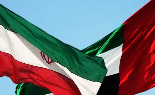 رغم العداء بينهما.. إيران تتسلم أربعة مليارات دولار من الإمارات