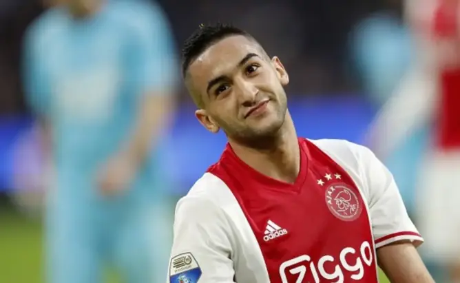 المغربي زياش مطلوب في ناديين كبيرين
