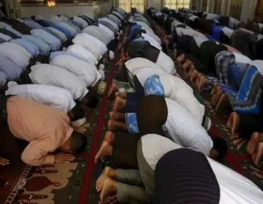 سلطات ميانمار تقاضي مسلمين صلوا التراويح في الشارع