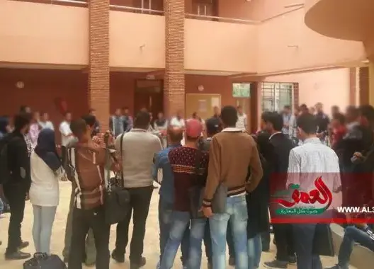 الـ AMDH تدين اعتقال طالب بسبب احتجاجات حول صرف المنحة