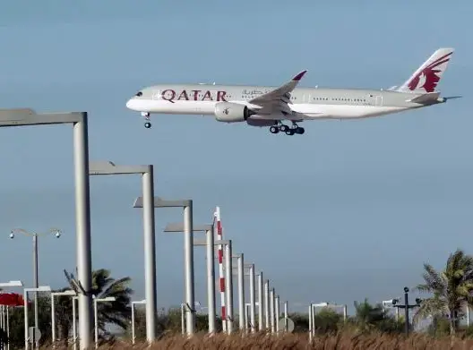البحرين تلغي تراخيص الخطوط الجوية القطرية وتقفل جميع مكاتبها بالمملكة