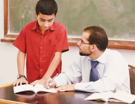 علاقة الأستاذ بالتلميذ ومستوى التعليم بين الأمس واليوم