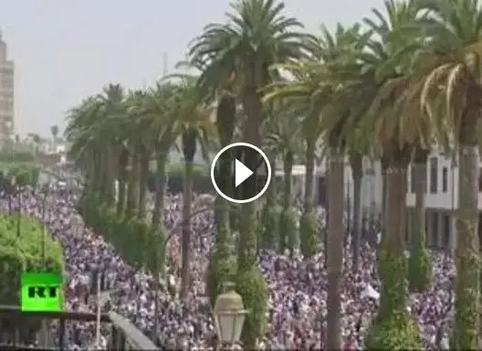 قناة روسية تنقل مسيرة الرباط مباشرة (فيديو)
