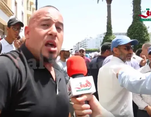 رافضون لمسيرة الرباط: “حنا عياشا.. والحسيمة عايشين حسن منا” (فيديو)