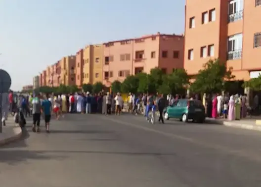 توقيف ثلاثة شبان ببوجنيبة بسبب احتجاج ضد مجمع الفوسفاط
