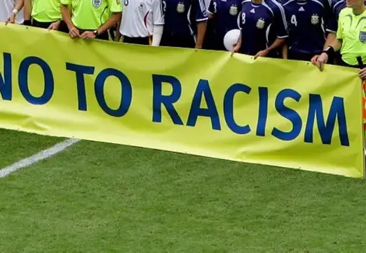 الفيفا يضع خطوات جديدة لمحاربة العنصرية في كأس القارات