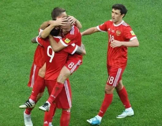 روسيا تفوز في افتتاح كأس القارات