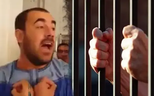 قراصنة فايس بوك يريدون لَيَّ يد العفو عن معتقلي الحراك