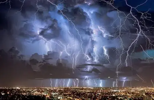 صواعق البرق تقتل 22 شخصا خلال يومين في بنغلاديش