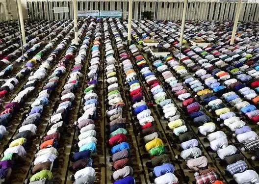 مجلس الإفتاء الأوروبي يعلن عن موعد عيد الفطر بأوروبا