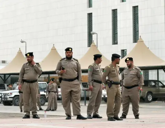 السعودية تعتقل اثنين من قادة ثوار ليبيا أثناء تأديتهما العمرة