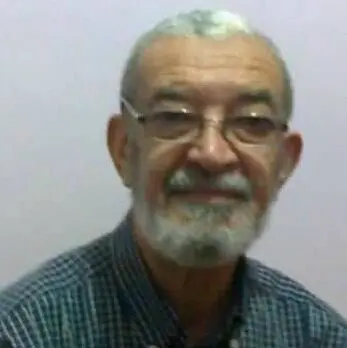 عمالة الفداء والحملة البلهاء !!