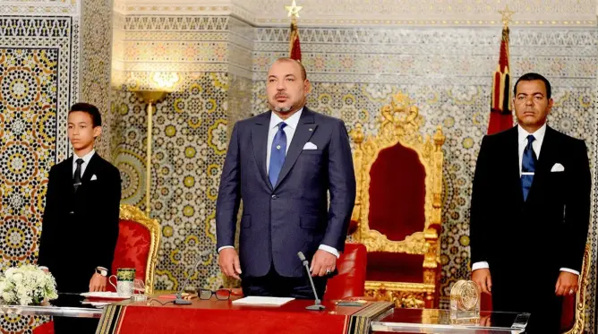 هل يلقي الملك خطاب عيد العرش من الحسيمة لإنهاء التوتر ؟