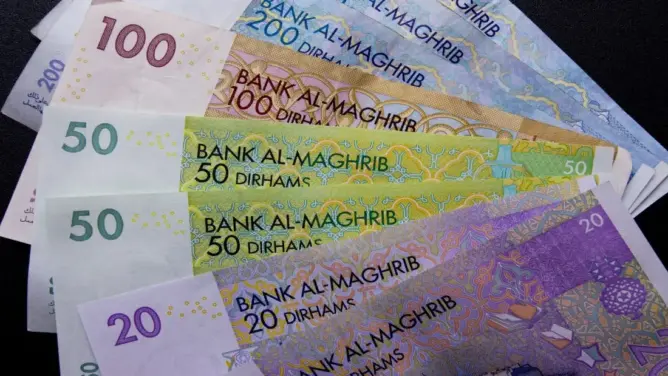 سعر الدرهم يتراجع أمام الأورو والدولار في غشت الجاري بهذه النسبة