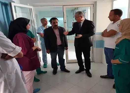 بعد سنة من إحداثه..الوردي يعد بتشغيل مركز تصفية الدم بقلعة امكونة