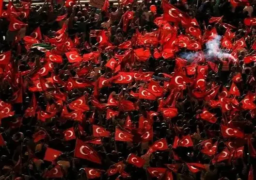 أردوغان يشبه التصدي للانقلاب بنصر العثمانيين في “جناق قلعة”