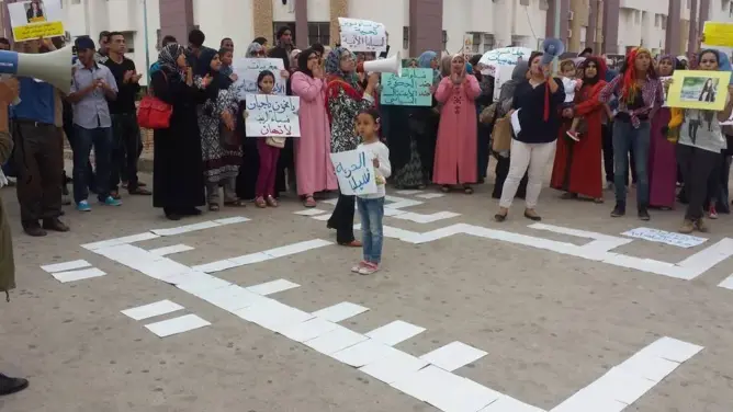 وقفة احتجاجية نسائية بأكادير تضامنا مع “سيليا” وحراك الريف