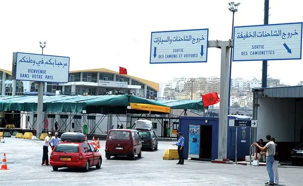 تدخل الملك لإيقاف “جشع” شركات النقل يعيد الفرحة لوجوه مغاربة العالم