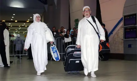 وزارة السياحة تنشر لائحة الوكالات الممنوعة من تنظيم عملية الحج