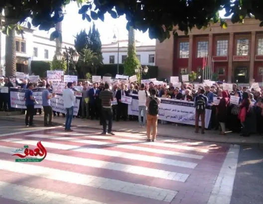 إطلاق حملة توقيعات ضد إعفاء أطر “الجماعة” واحتجاجات مرتقبة بالرباط