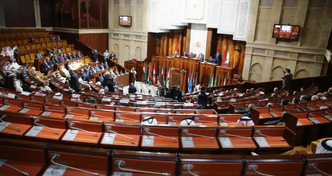 برلماني يطالب النواب بالتصويت على مشروع قانون دون مناقشة