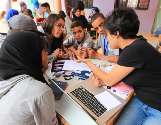 مخيم من دعم السفارة الأمريكية يستهدف 25 شابا بمدن الجنوب الشرقي