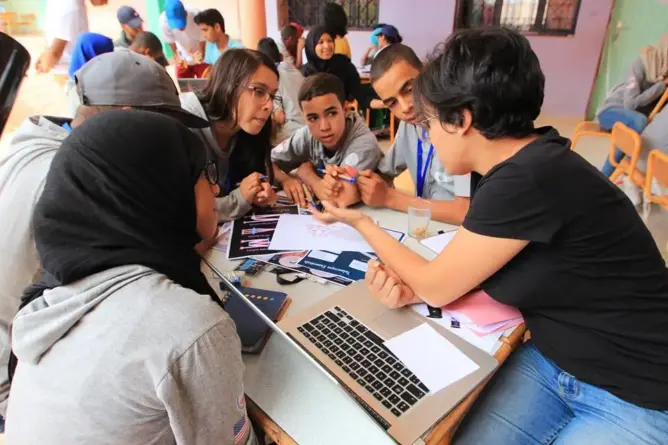 مخيم من دعم السفارة الأمريكية يستهدف 25 شابا بمدن الجنوب الشرقي