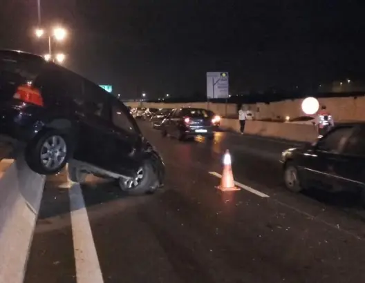 مأساة.. مقتل 4 أفراد من أسرة واحدة في حادثة مميتة بهذه الطريق