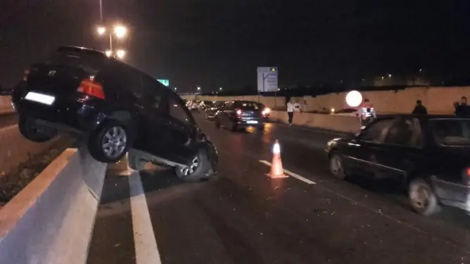 مأساة.. مقتل 4 أفراد من أسرة واحدة في حادثة مميتة بهذه الطريق