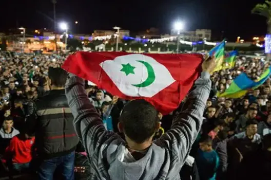 سكان الريف يستبدلون الأغاني بشعارات الحراك في الأعراس (فيديو)