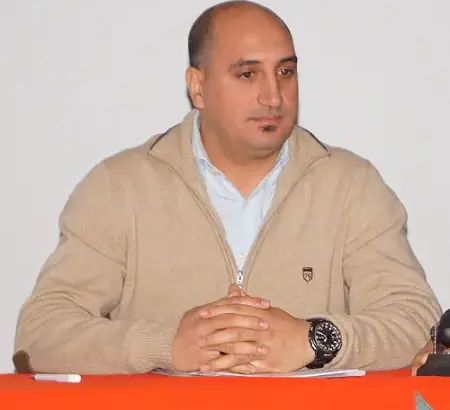 المقعد صراع بين أعضاء جسدي…