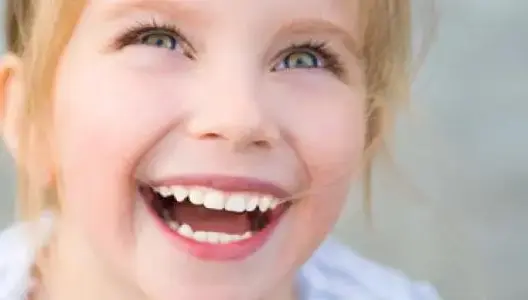 معظم الابتسامات كاذبة ولا تعبر عن السعادة!