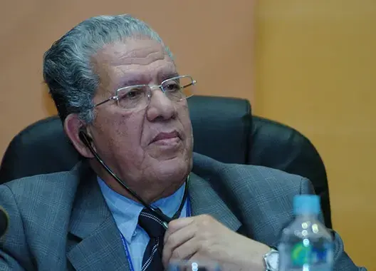اليازغي: الانتقال الديمقراطي في غرفة الانتظار وما يقع بالأغلبية مؤسف