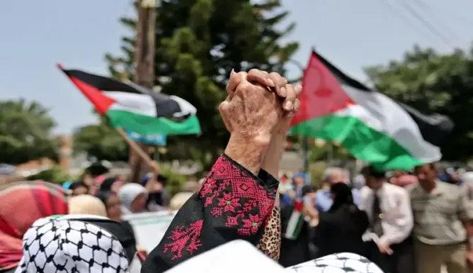 لإنهاء الانقسام.. شخصيات فلسطينية تُطلق مبادرة “نداء القدس”