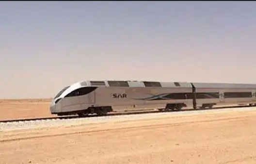 هكذا يتم صناعة سكة القطار السريع بالمغرب (شاهد)