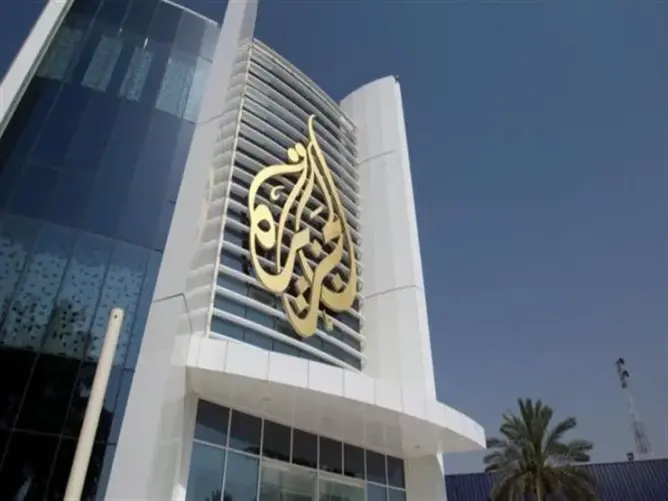 إسرائيل تغلق مكاتب الجزيرة وتسحب اعتماد صحافييها