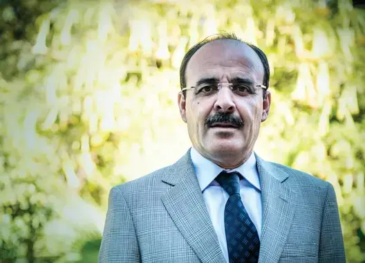 جون أفريك: أخيرا سقط العماري أحد أكثر السياسيين نفوذا بالمغرب