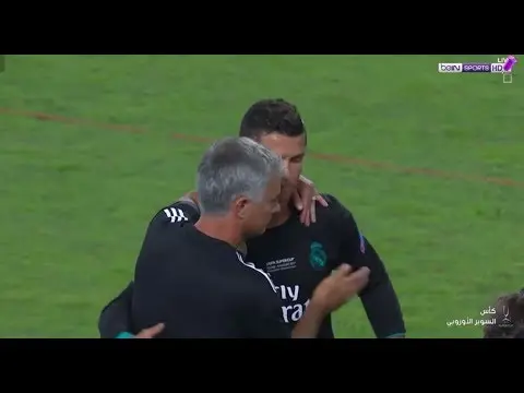 عناق حار بين مورينيو ولاعبي ريال مدريد