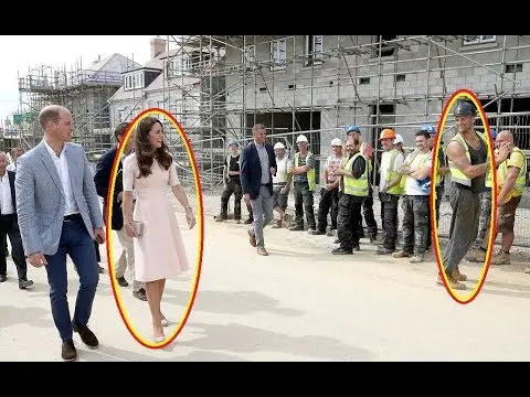شاهد كيف أثار عامل بناء وسيم غيرة الأمير ويليام بسبب ما فعله مع كيت ميدلتون !؟
