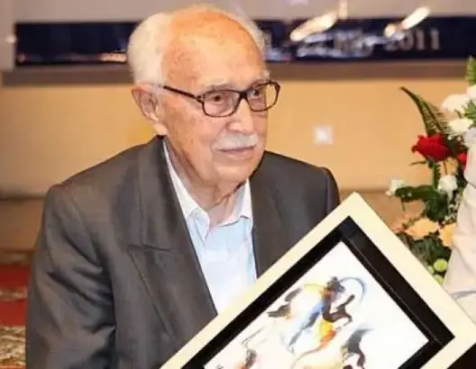 كتاب وشعراء المغرب ينْعون عبد الكريم غلاب .. “مات قرير العين”