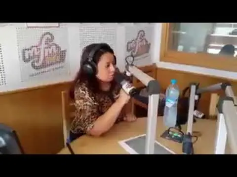 شاهد مذيعة تنهار على راديو
