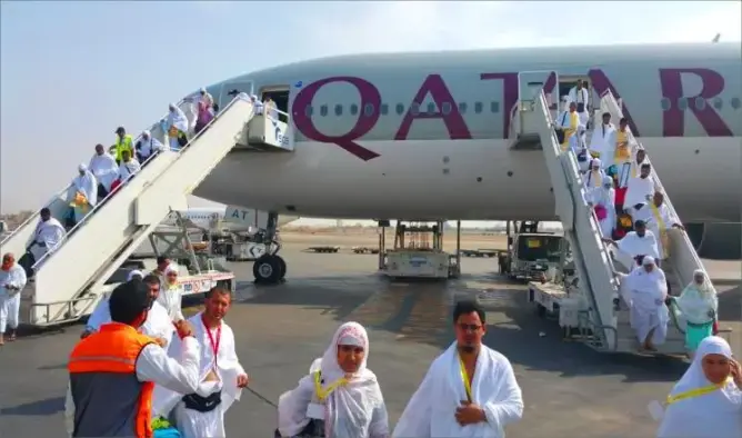 الملك سلمان يرسل طائرات لاستضافة حجاج قطر على نفقته الخاصة