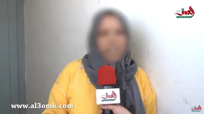 إيمان تخضع لخبرة طبية.. ووالدها: “فتاة الحافلة” ليست ابنتي (فيديو)
