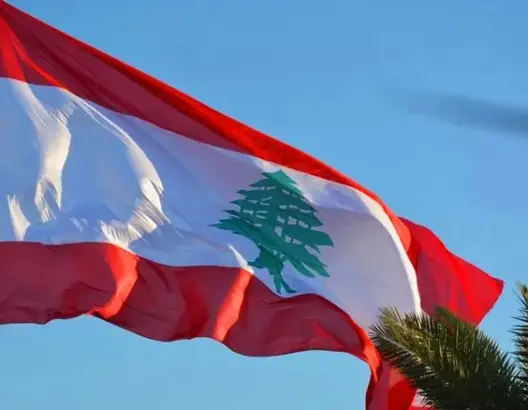 مسؤول بسفارة لبنان يسيء معاملة مواطنة ويصف المغربيات بالعاهرات