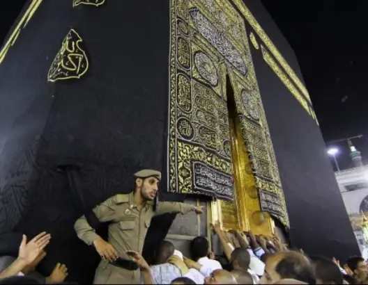 أمن مكة يوضح حقيقة انتحار امرأة في الحرم المكي