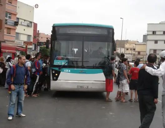 الشناوي يسائل لفتيت حول معاناة البيضاويين من الحالة السيئة للنقل