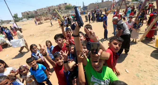 بسبب مخالفة قانونية … يكتشف أنه أب لـ102 طفل