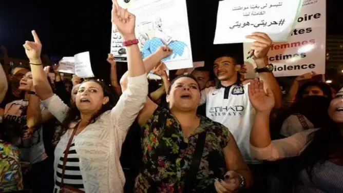 تقرير: الفضاءات العامة بالمدن المغربية عدائية وغير آمنة للنساء