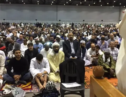 أمام فوضى فتوى سقوط صلاة الجمعة لمن شهد صلاة العيد !!  لا يسعنا إلا الدعاء “أصلح الله بالكم”